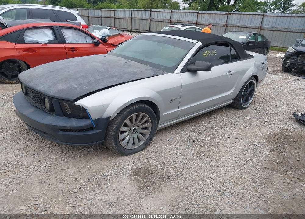 2005 FORD MUSTANG GT VIN: 1ZVHT85H955181503