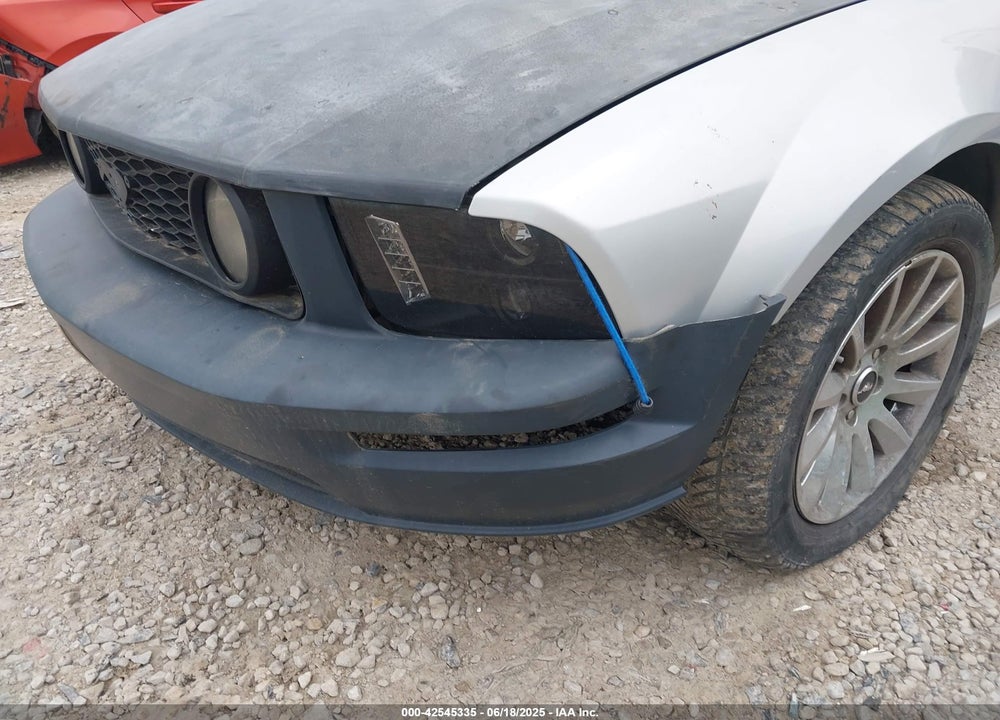 2005 FORD MUSTANG GT VIN: 1ZVHT85H955181503