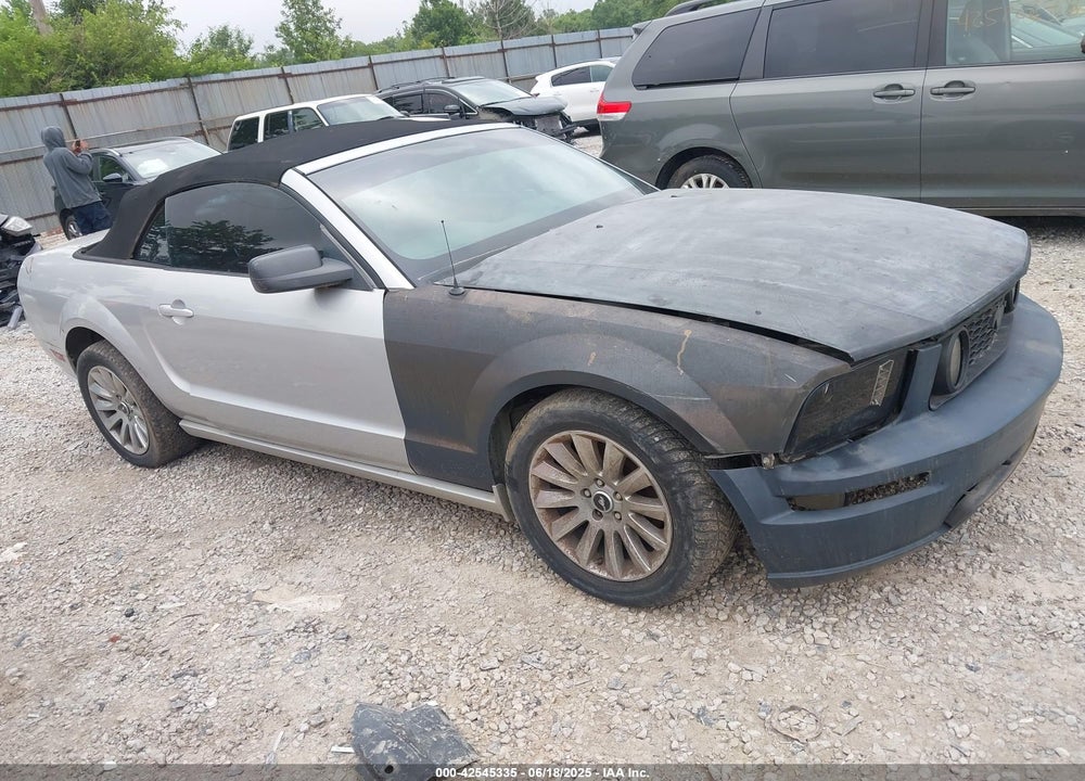 2005 FORD MUSTANG GT VIN: 1ZVHT85H955181503