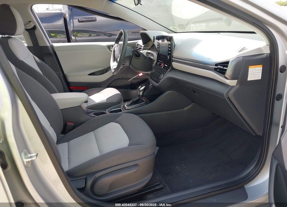 2020 HYUNDAI IONIQ HYBRID VIN: KMHC65LC9LU220339