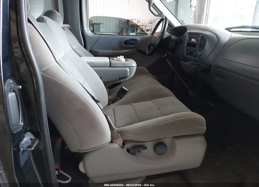 2001 FORD F-150 LARIAT/XL/XLT VIN: 1FTRX18W91NA96796