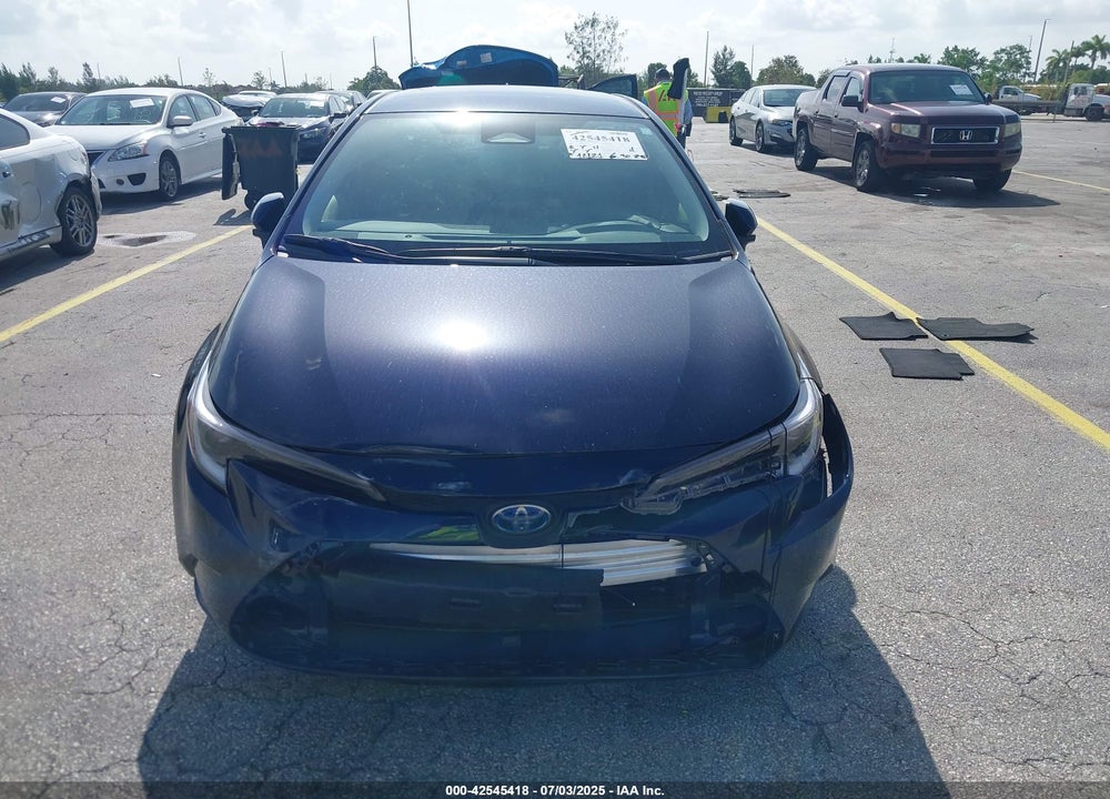 2025 TOYOTA COROLLA VIN: JTDBCMFE2S3083846