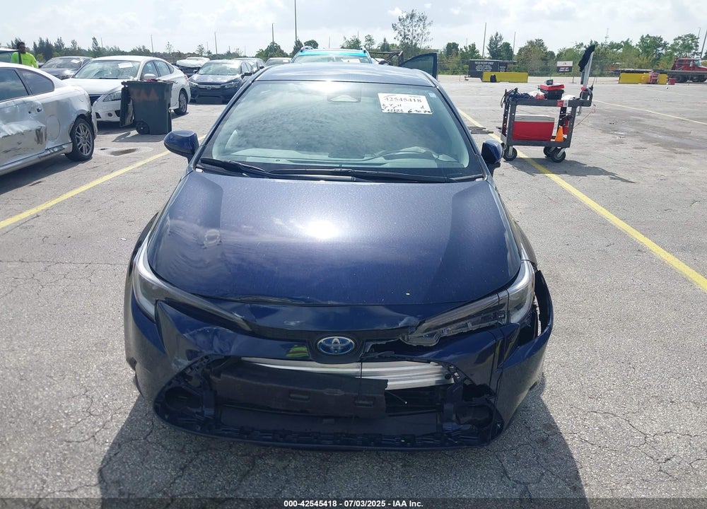 2025 TOYOTA COROLLA VIN: JTDBCMFE2S3083846