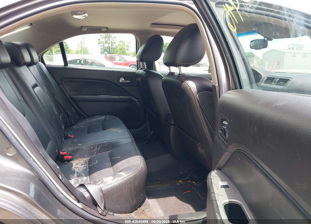 2010 FORD FUSION VIN: 3FAHP0JA5AR371202