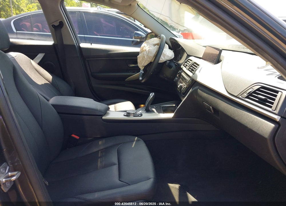 2016 BMW 3 SERIES VIN: WBA8A3C52GK689284