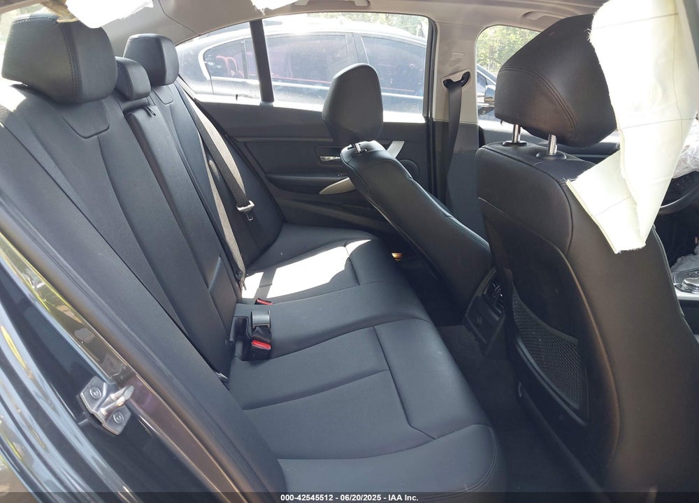 2016 BMW 3 SERIES VIN: WBA8A3C52GK689284