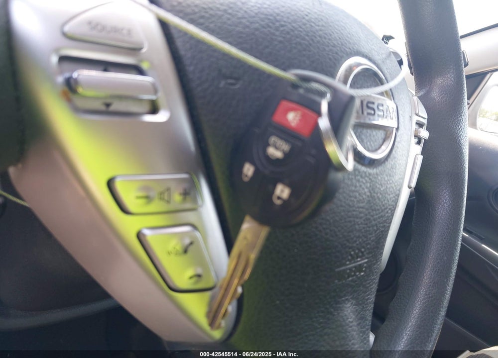 2017 NISSAN VERSA VIN: 3N1CN7AP1HL895082