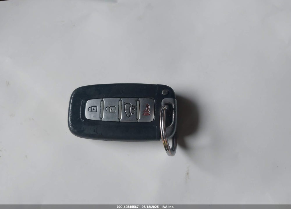 2012 KIA SORENTO VIN: 5XYKWDA25CG195297
