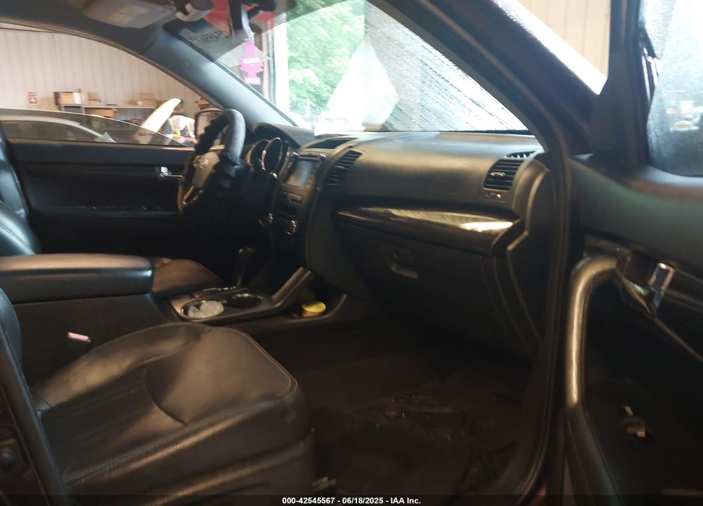 2012 KIA SORENTO VIN: 5XYKWDA25CG195297