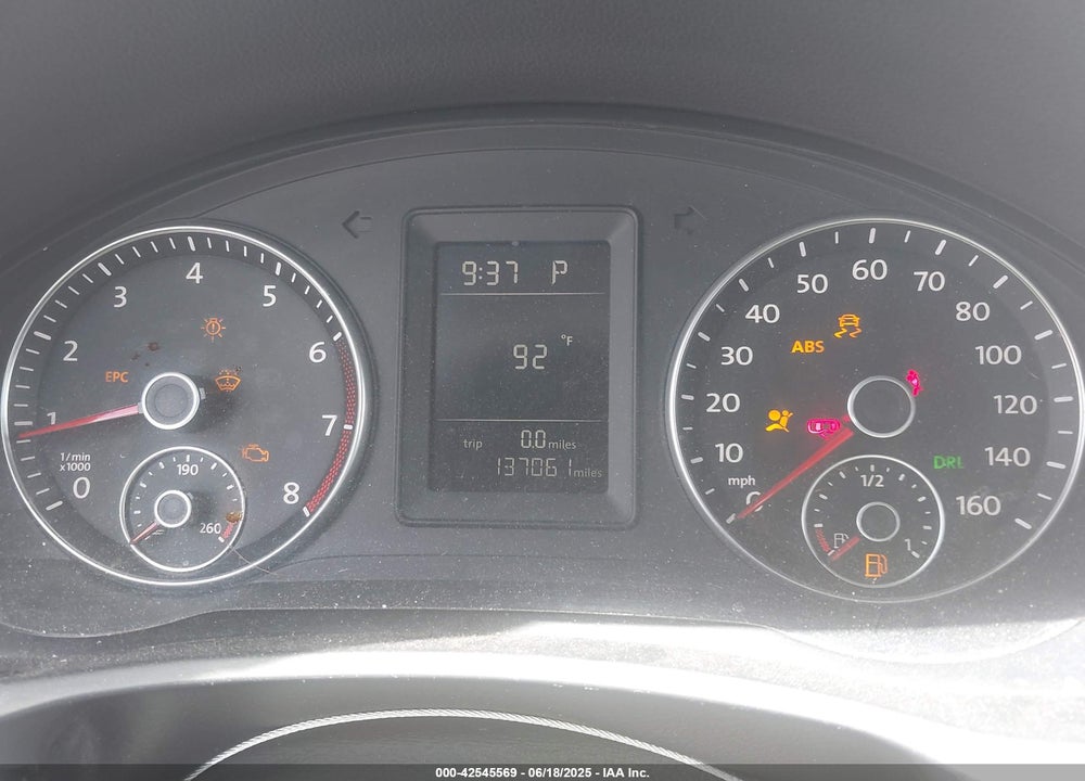 2010 VOLKSWAGEN JETTA VIN: 3VWAX7AJ9AM146831