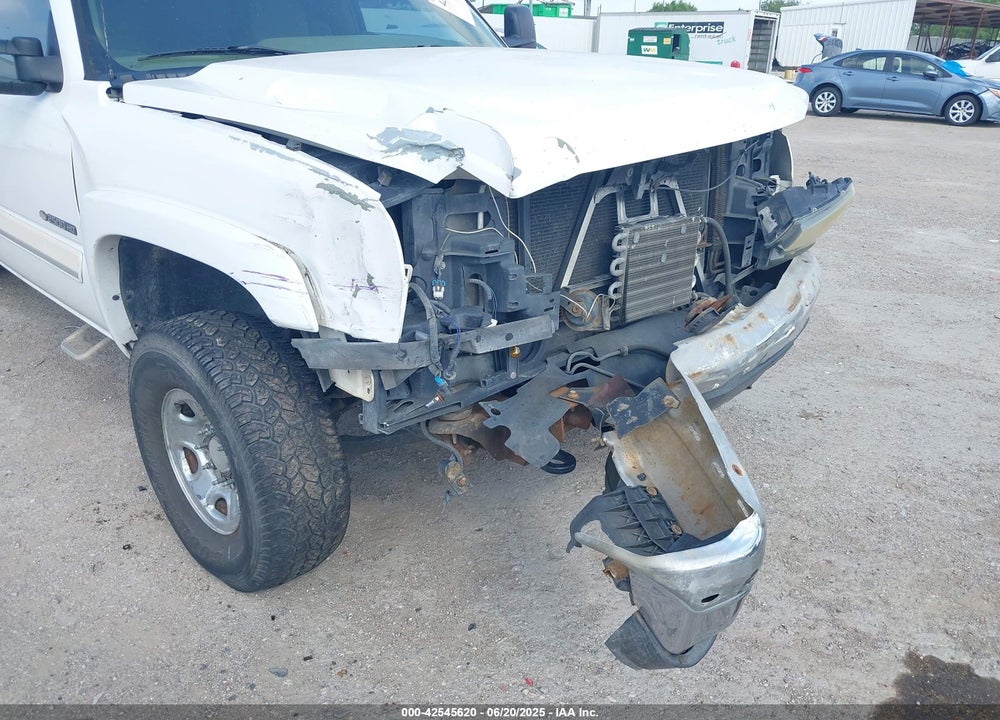 2006 CHEVROLET SILVERADO K2500 HEAVY DUTY VIN: 1GCHK23U56F109356