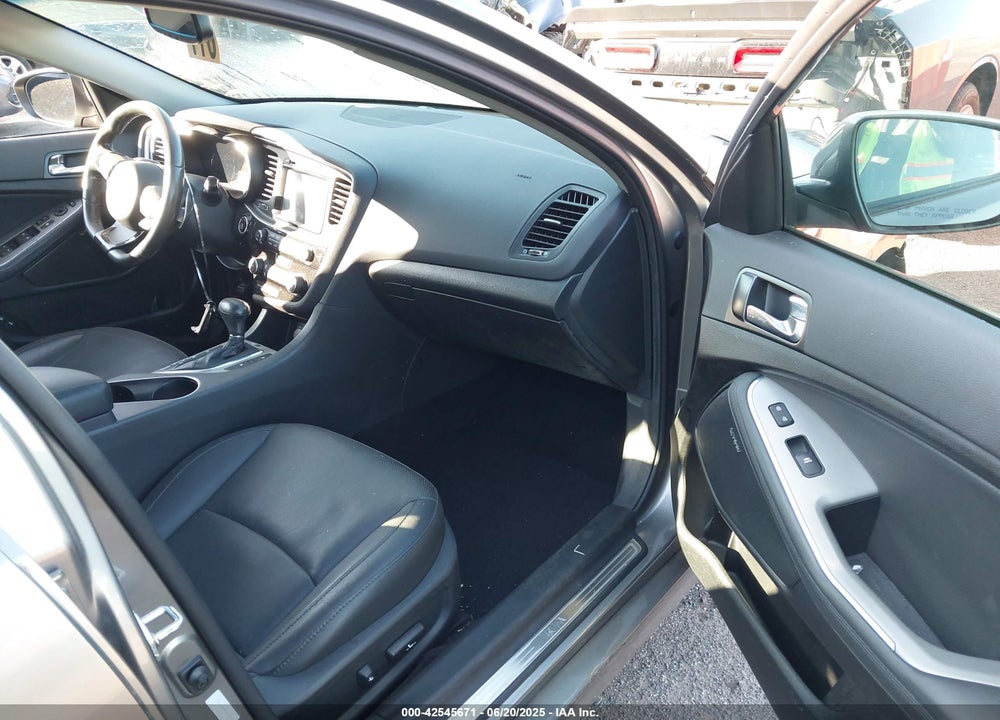 2014 KIA OPTIMA VIN: 5XXGR4A67EG264420