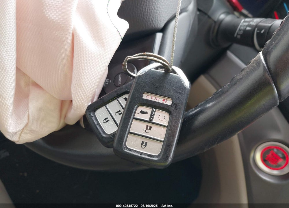 2021 HONDA PILOT VIN: 5FNYF6H53MB094015