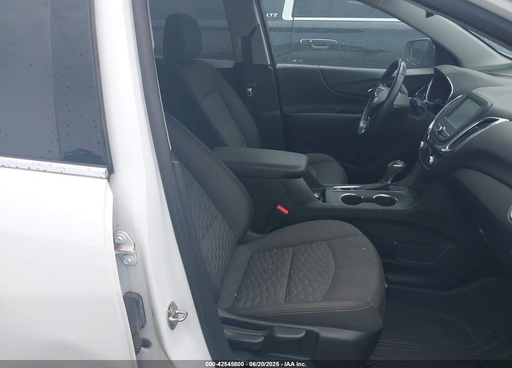 2018 CHEVROLET EQUINOX LT VIN: 2GNAXJEV4J6267135