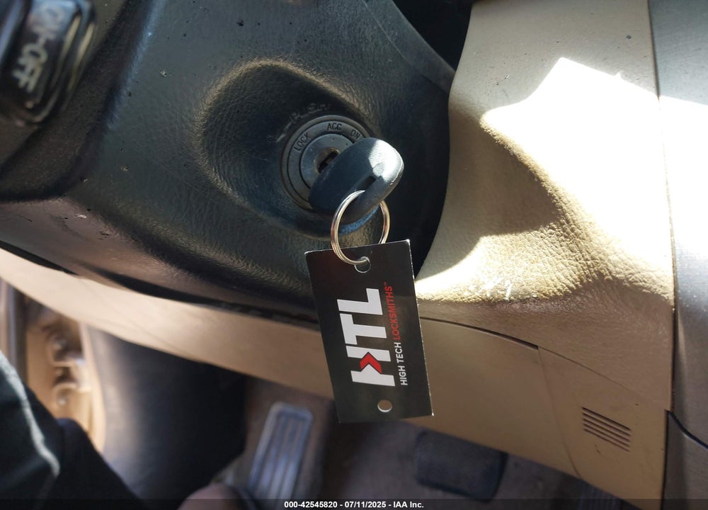 2009 TOYOTA RAV4 VIN: JTMZF33V795002701