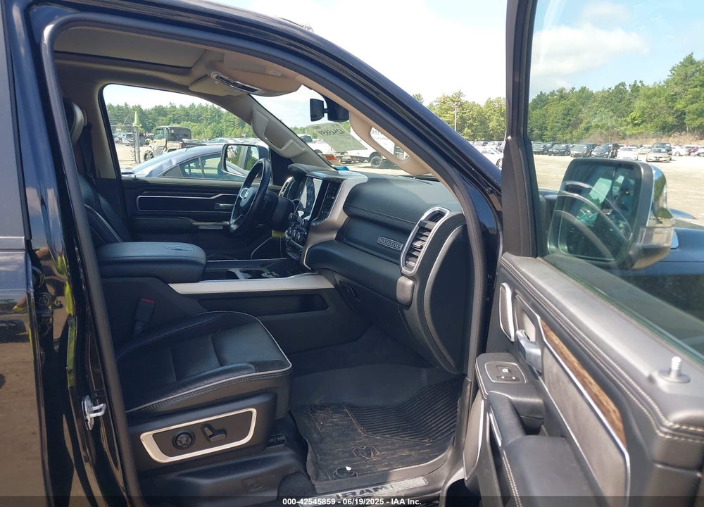 2020 RAM 1500 VIN: 1C6SRFJT8LN308865