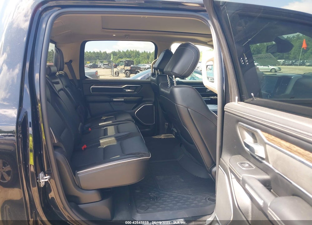 2020 RAM 1500 VIN: 1C6SRFJT8LN308865