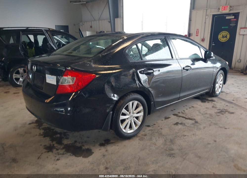 2012 HONDA CIVIC VIN: 2HGFB2F83CH524886