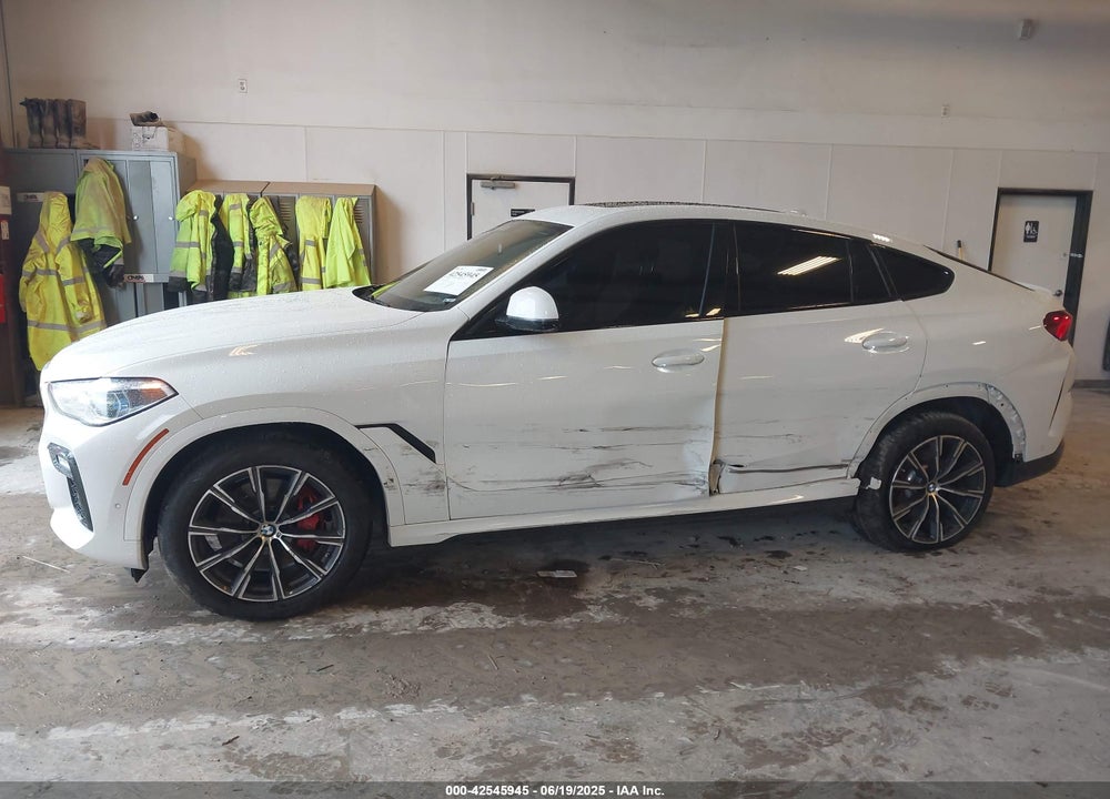 2021 BMW X6 VIN: 5UXCY6C02M9F21776