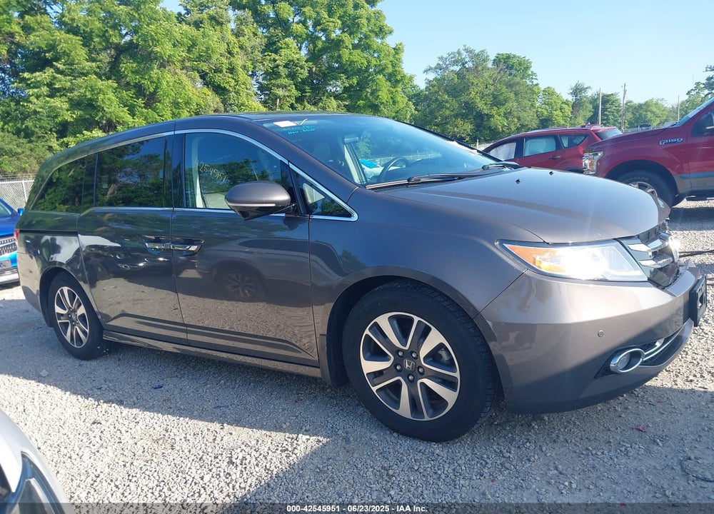 2016 HONDA ODYSSEY VIN: 5FNRL5H92GB169673