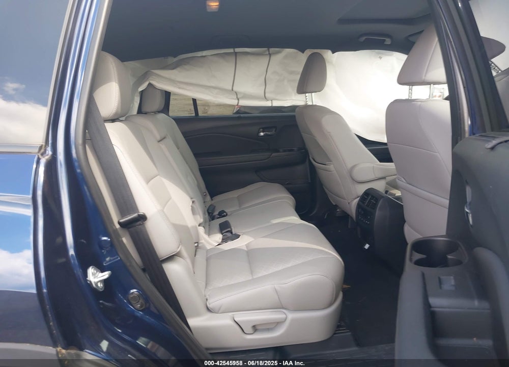 2021 HONDA PASSPORT VIN: 5FNYF8H94MB008788