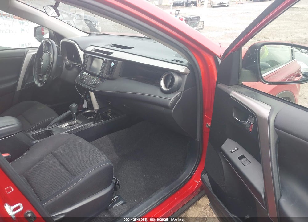 2017 TOYOTA RAV4 VIN: JTMRFREV5HJ121370