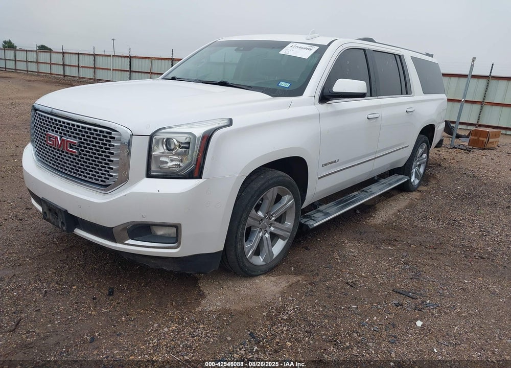 2016 GMC YUKON XL DENALI VIN: 1GKS2HKJ8GR139665