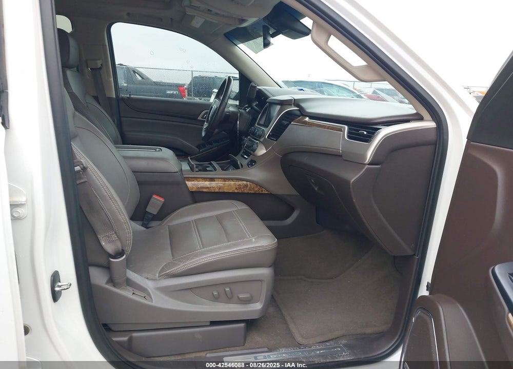 2016 GMC YUKON XL DENALI VIN: 1GKS2HKJ8GR139665