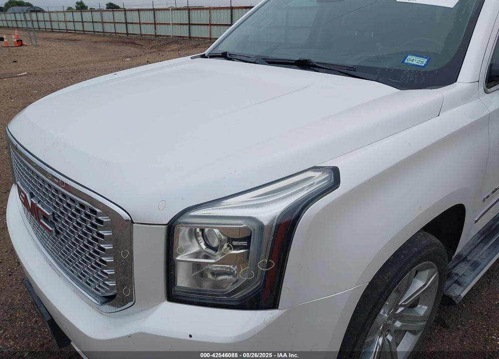 2016 GMC YUKON XL DENALI VIN: 1GKS2HKJ8GR139665
