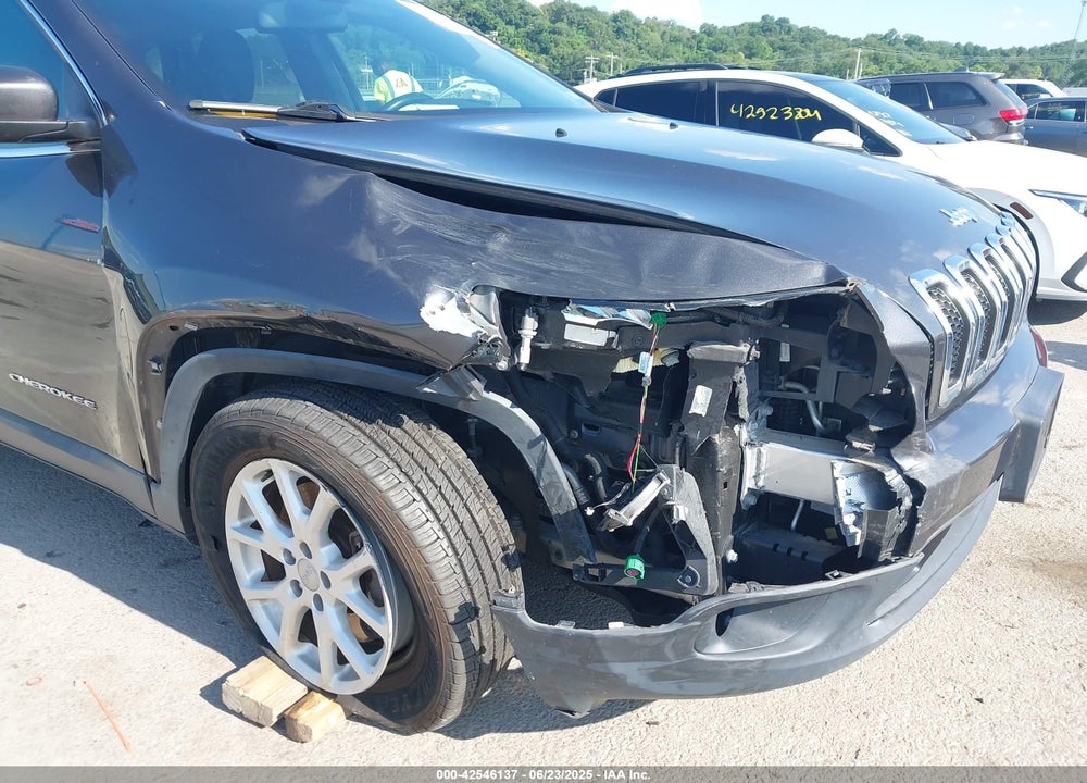2016 JEEP CHEROKEE VIN: 1C4PJMCB7GW156639