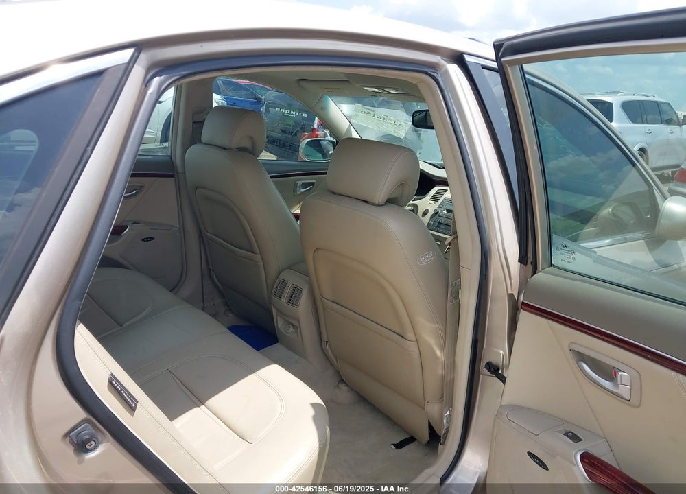 2006 HYUNDAI AZERA VIN: KMHFC46F56A052338