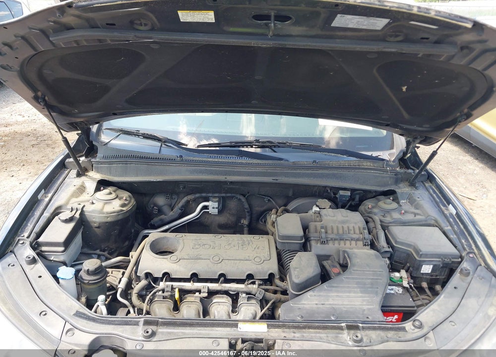 2012 HYUNDAI SANTA FE GLS VIN: 5XYZG3AB4CG109211