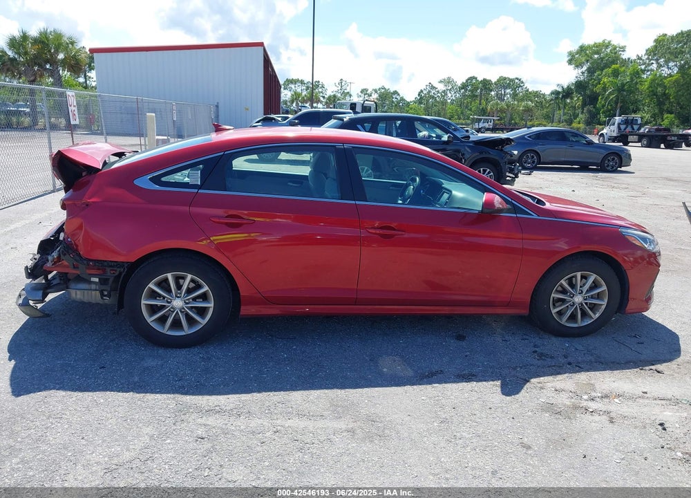 2019 HYUNDAI SONATA VIN: 5NPE24AF2KH744084