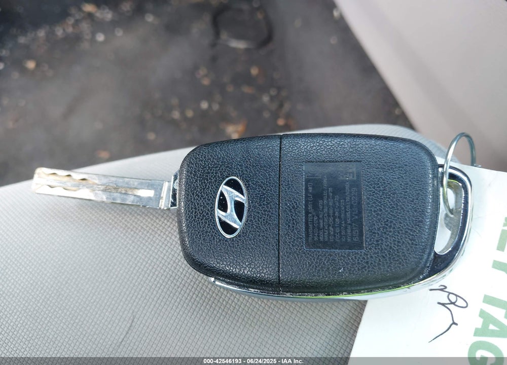 2019 HYUNDAI SONATA VIN: 5NPE24AF2KH744084