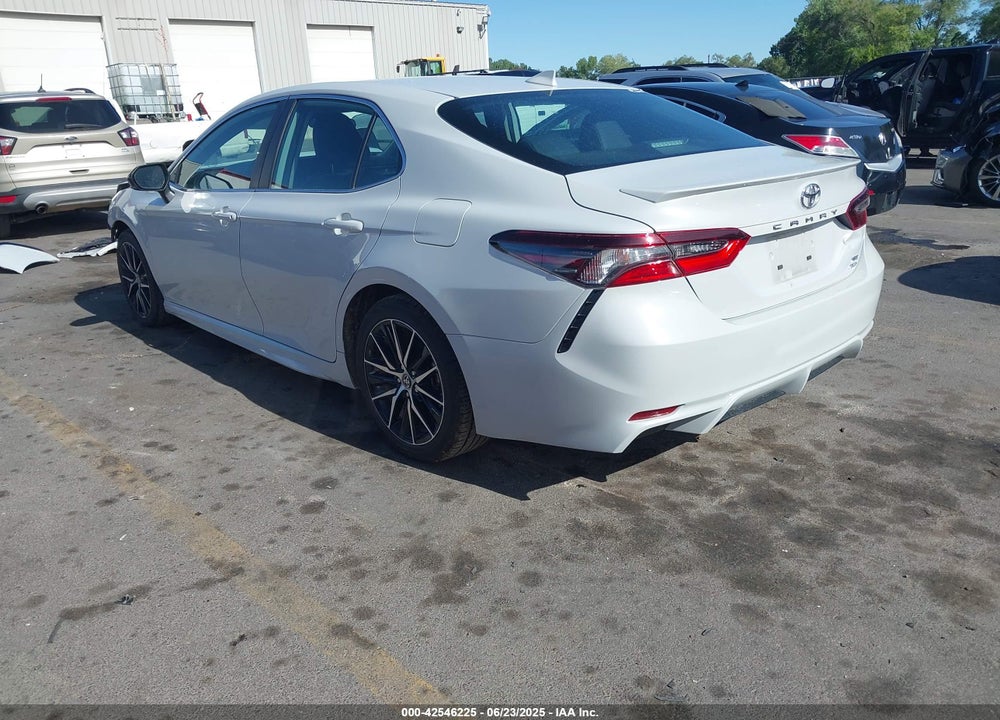2024 TOYOTA CAMRY SE VIN: 4T1G11BK5RU108132