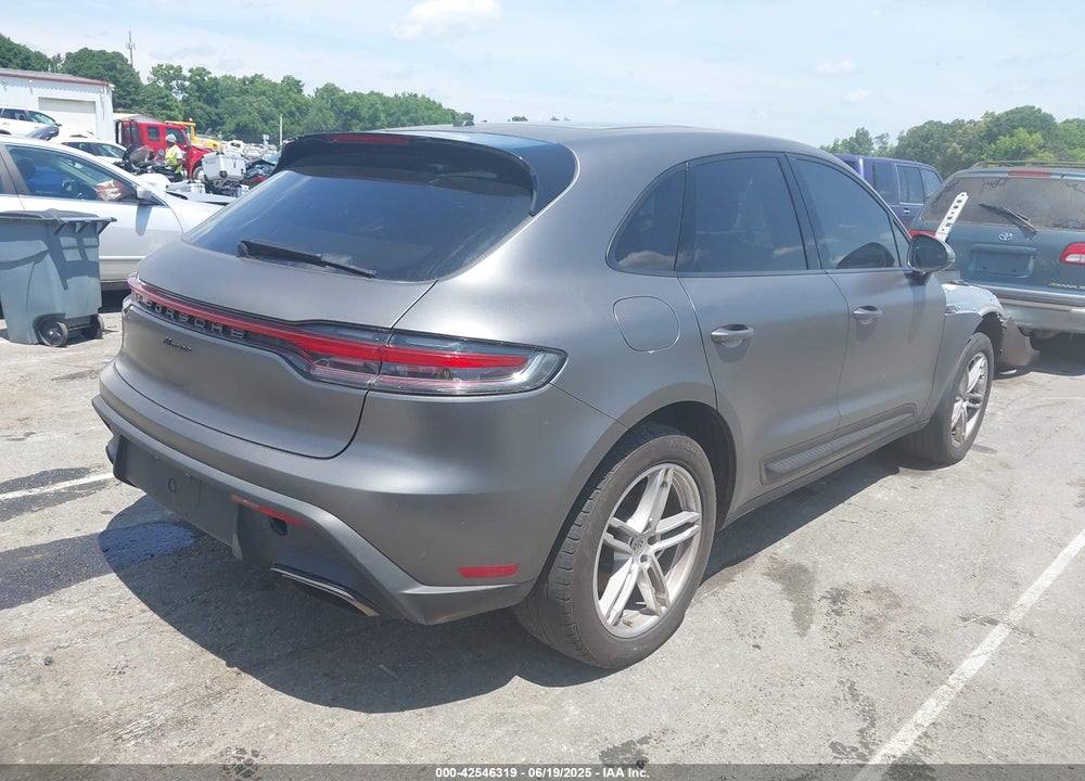 2022 PORSCHE MACAN VIN: WP1AA2A56NLB01975