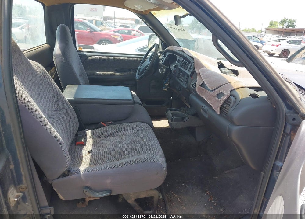 2001 DODGE RAM 1500 ST VIN: 1B7HC16Y61S142680