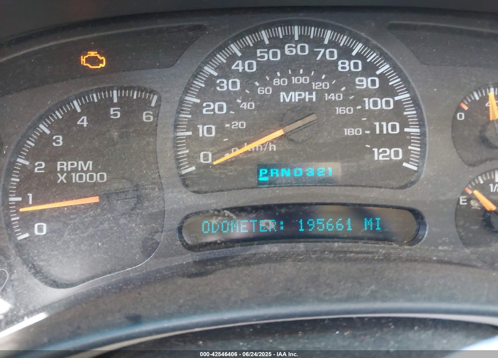 2004 CHEVROLET TAHOE LS VIN: 1GNEC13Z44J287248