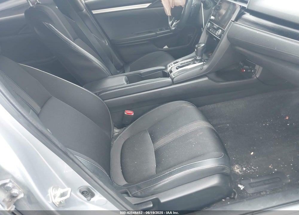 2019 HONDA CIVIC VIN: 2HGFC2F81KH564217
