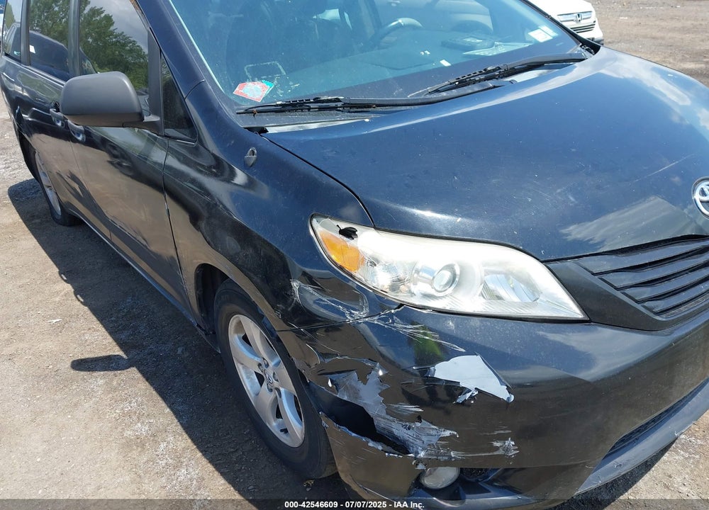 2014 TOYOTA SIENNA L V6 7 PASSENGER VIN: 5TDZK3DC4ES439956