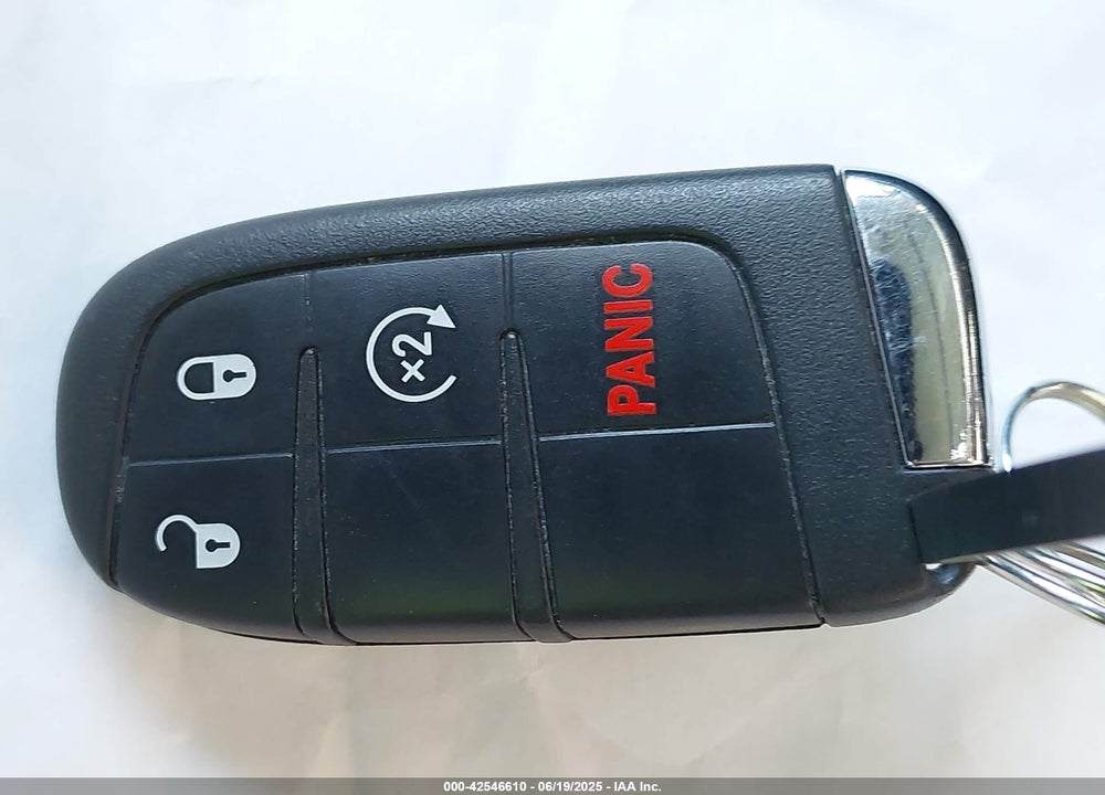 2022 JEEP RENEGADE VIN: ZACNJDB17NPN57213