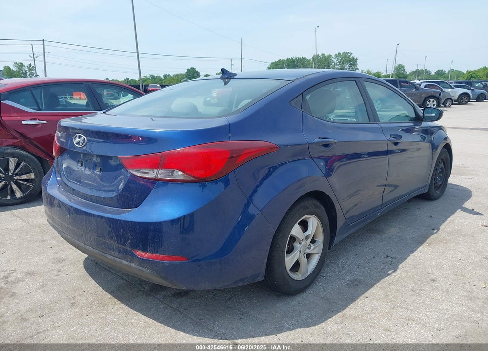 2015 HYUNDAI ELANTRA VIN: 5NPDH4AE6FH640799