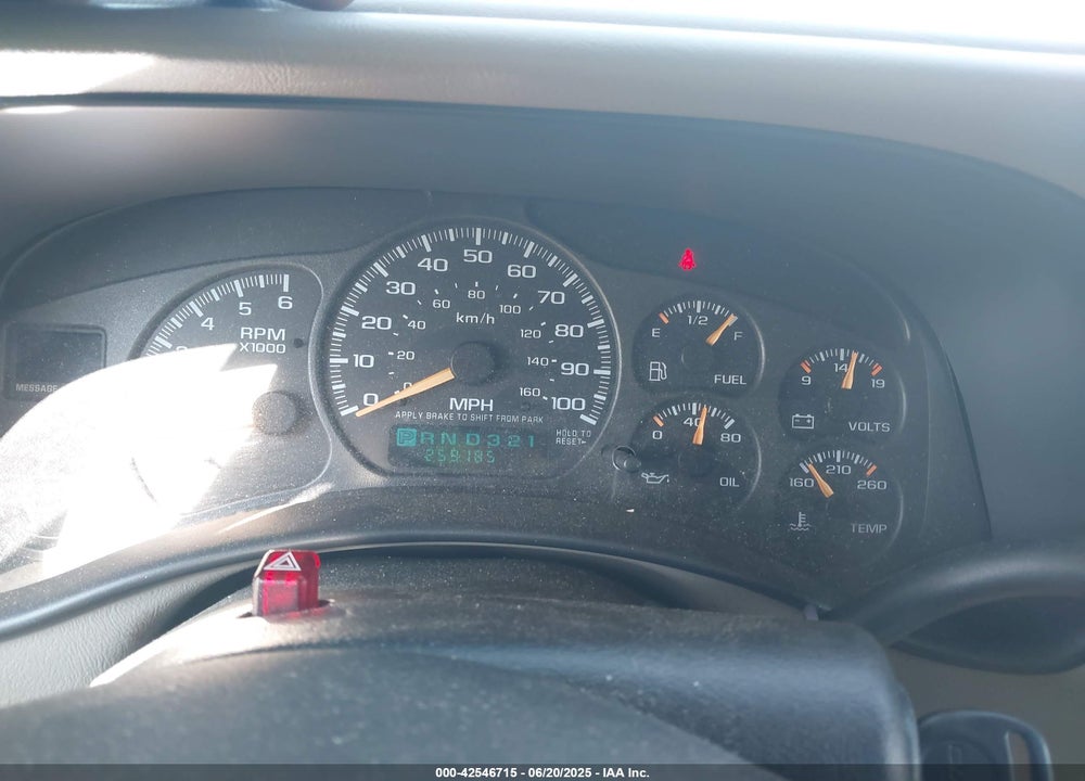 2001 GMC YUKON XL 1500 SLT VIN: 3GKFK16TX1G286579