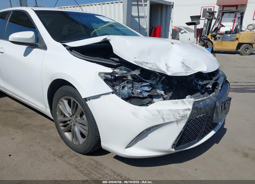 2015 TOYOTA CAMRY SE VIN: 4T1BF1FK1FU930489