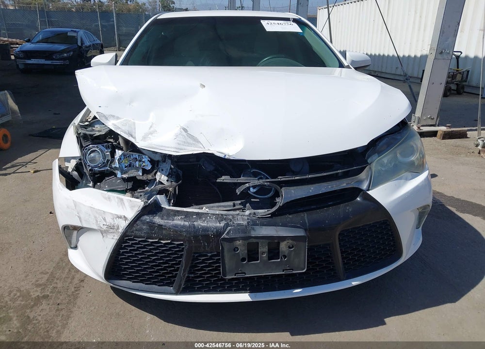 2015 TOYOTA CAMRY SE VIN: 4T1BF1FK1FU930489