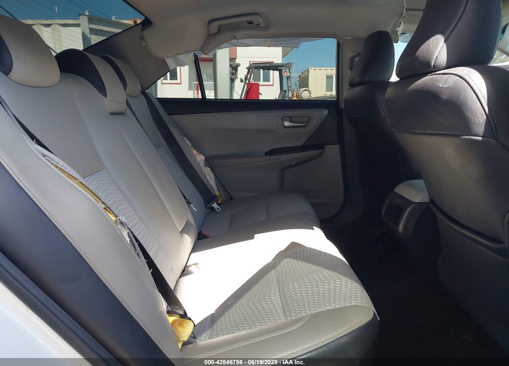 2015 TOYOTA CAMRY SE VIN: 4T1BF1FK1FU930489