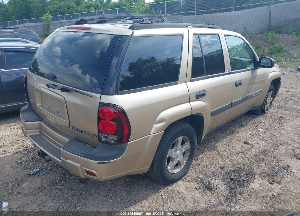 2004 CHEVROLET TRAILBLAZER LS VIN: 1GNDT13S842416357