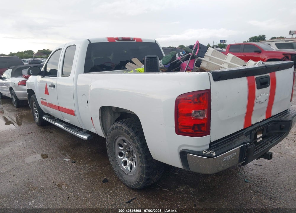 2011 CHEVROLET SILVERADO 1500 VIN: 1GCRCREA8BZ391465