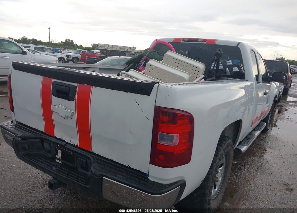 2011 CHEVROLET SILVERADO 1500 VIN: 1GCRCREA8BZ391465