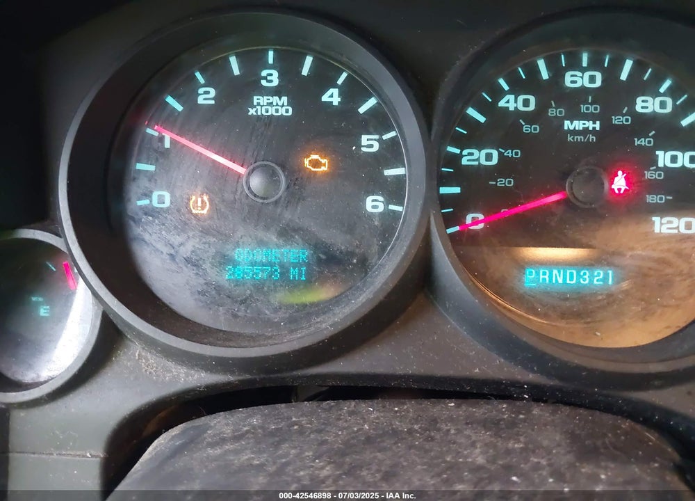 2011 CHEVROLET SILVERADO 1500 VIN: 1GCRCREA8BZ391465